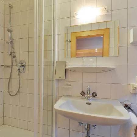 Stockingers Guest House 3*