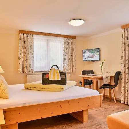 Stockingers Guest House Aparthotel Klosterle am Arlberg